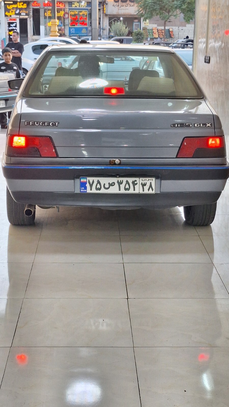 ایران‌خودرو پژو ۴۰۵ GLX مدل 1399 خاکستری